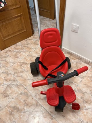 Triciclo evolutivo rojo y negro