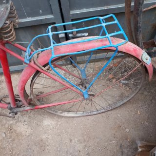 Bicicleta varillas Roja marca DAL.....se envia...