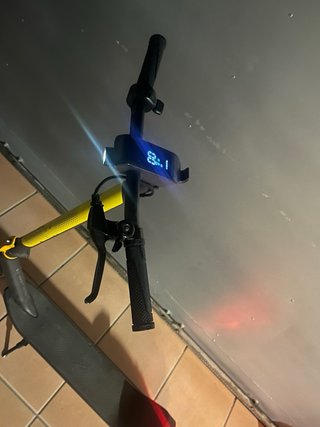 Patinete Eléctrico Amarillo Nuevo