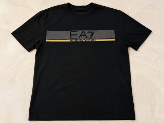 Camiseta EA7 Negra con Logo