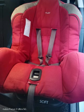 Silla de coche infantil PLAY - Buen estado