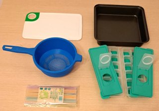 Utensilios y complementos de cocina. 5€ el lote.