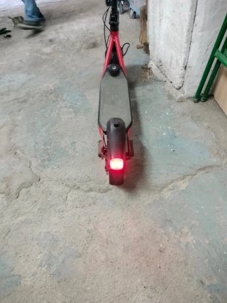 Patinete Eléctrico Segway Rojo