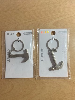 Llavero Martillo Cada uno vale 1,50€ y juntos 3,50