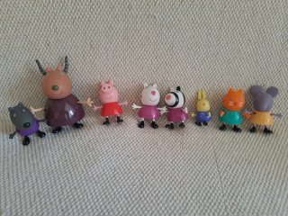 Muñecos de Peppa Pig y su familia y amigos