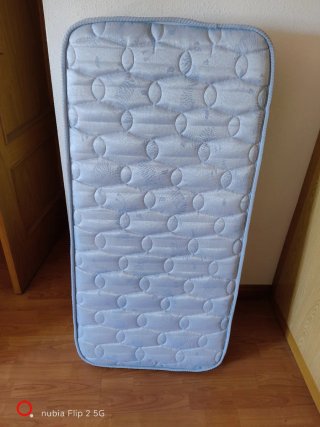 Cuna de madera bebé + colchón