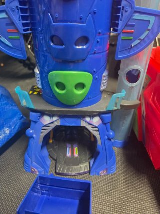 Lote PJ Masks camion ,Torre de control y robots
