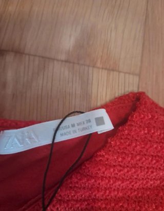 Vestido rojo con botones