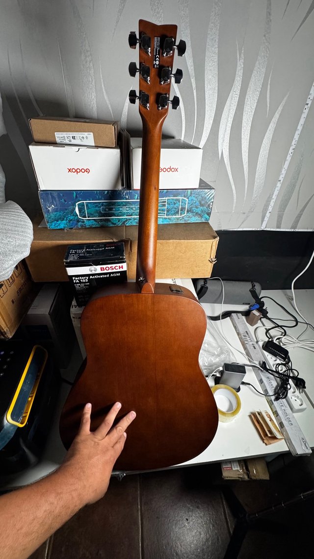 Guitarra Electroacústica Yamaha FX400 Natural