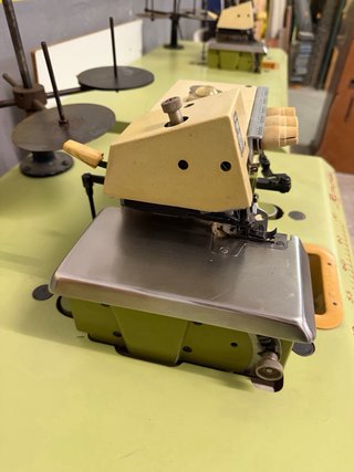 Maquina de coser Rimoldi 527 Rockwell – Overlock