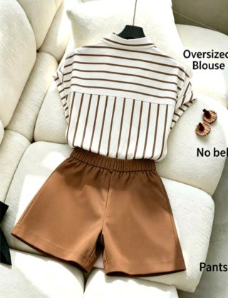 Elegante Conjunto Blusa Rayas y Pantalón Corto !!