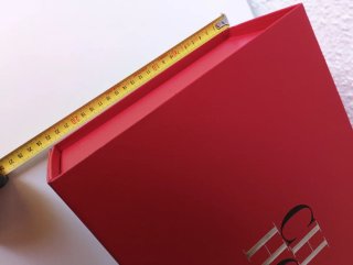 Caja Carolina Herrera Roja 31x23x12