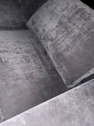 Sofá gris de tela