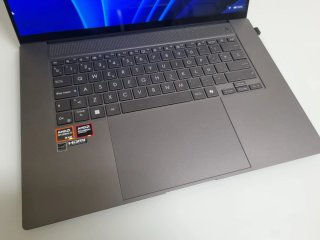 ASUS Zenbook S 16 OLED UM5606WA-RK053W