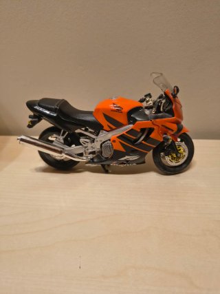 Modellino Moto Honda CBR 600F Arancione