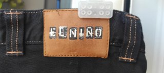 Pantalón Bershka - El Niño. Negro. Talla 36