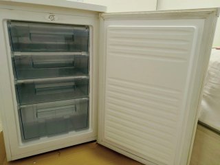 Congelador Northline 85L bajo encimera