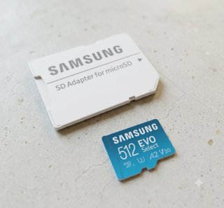 Samsung microSDXC 512GB U3 Adattatore SD