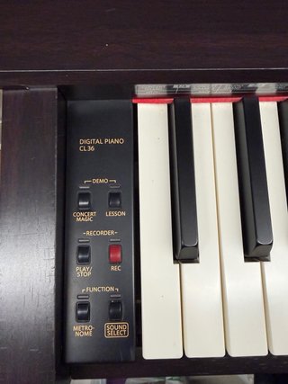 Piano Kawai CL36