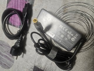 Cargador Lenovo Chicony 65W