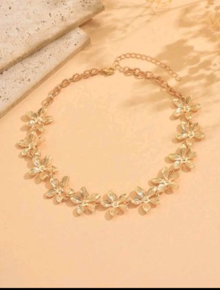 Elegante Collar dorado con flores vintage