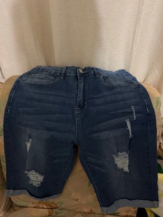 Pantalón vaquero desgarrado mujer