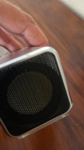 Mini altavoz Bluetooth Saticom gris