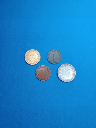 Lote 4 monedas antiguas de colección III reich .