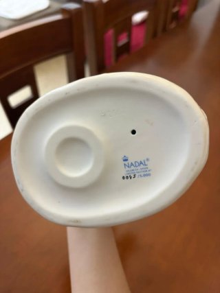 Figura Nadal Niña con Buzón 22 alto 16 ancho