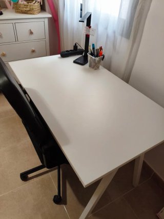 Escritorio moderno amplio