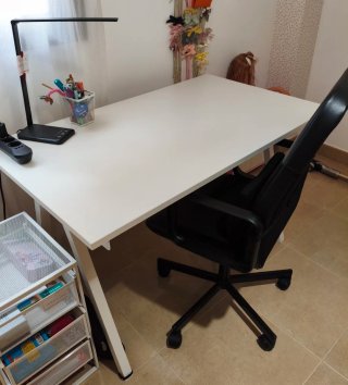 Escritorio moderno amplio
