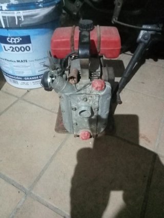 Bomba de agua gasolina