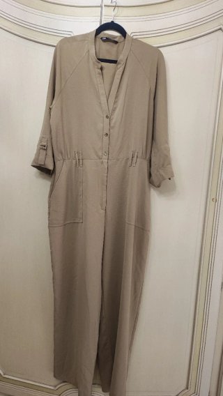 Tuta intera Zara beige taglia XL