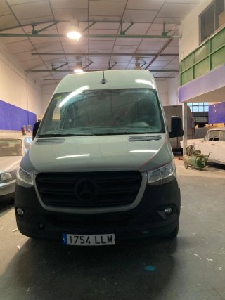 Mercedes-Benz Sprinter 2021