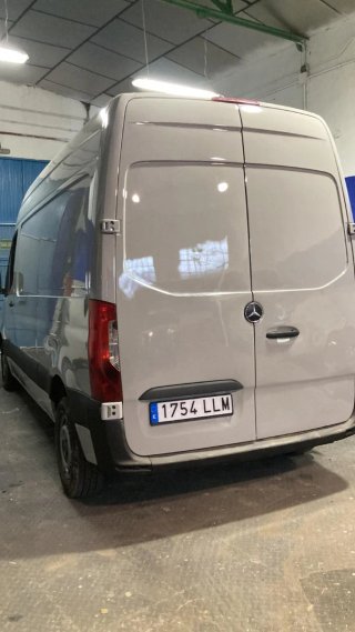 Mercedes-Benz Sprinter 2021