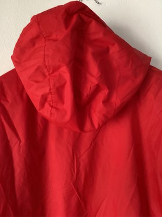 Chubasquero Deportivo Nike Roja Sporting