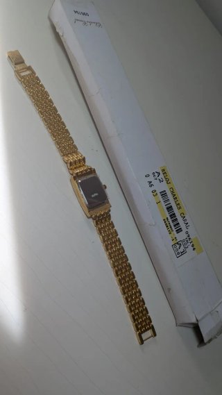 Reloj Charles Caral Dorado