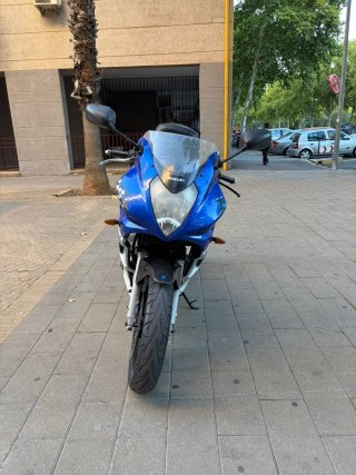 Suzuki GS 500 F Azul y Blanca