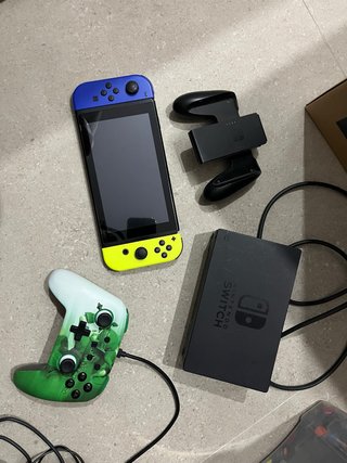 Nintendo Switch Azul y Amarillo