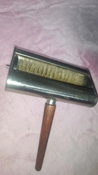 Recogemigas mesa vintage madera metal