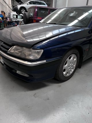 Peugeot 605 1998