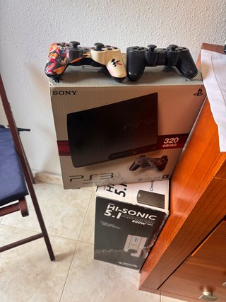 Consola PlayStation 3 320GB + Equipo Sonido NGS