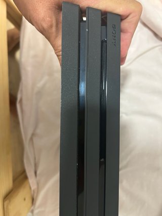Consola PS4 1TB + 2 Mandos + 5 Juegos