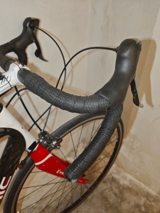 Bicicleta de carretera KINETHIC