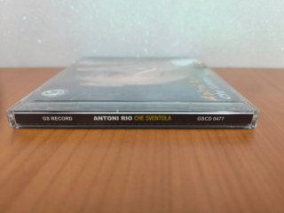 CD Antoni Rio - che sventola