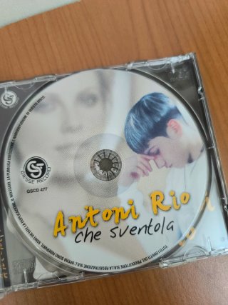 CD Antoni Rio - che sventola