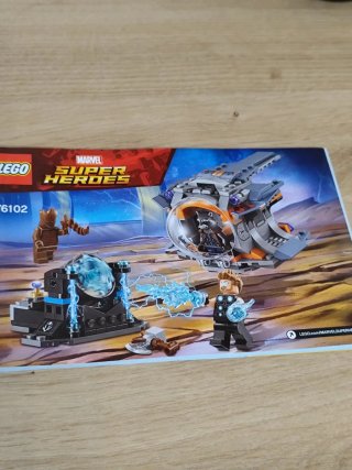 LEGO Marvel 76102 - Búsqueda del Arma de Thor
