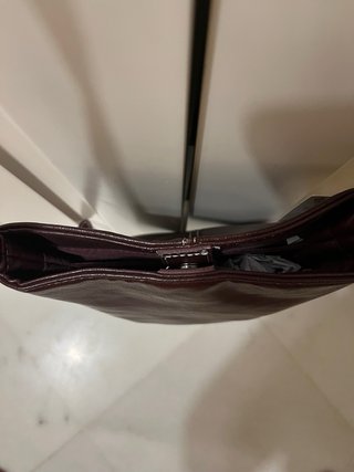 Bolso Pull&Bear burdeo