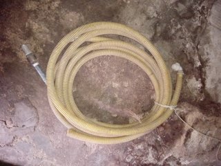 Bomba de agua motorizada roja