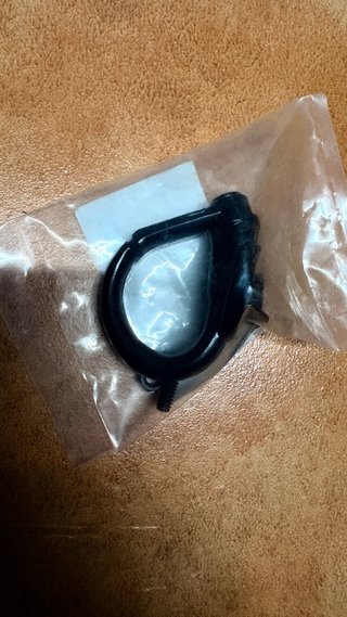 Gancho Portabolsas Vespa nuevo sin abrir.